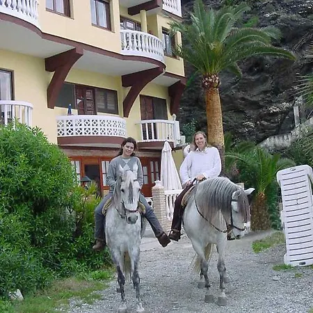 Castillo Del Mar Appartement *